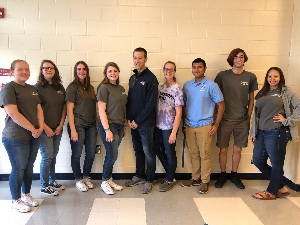 nc_hosa's tweet photo. @SwansboroHOSA showing their HOSA spirit today! Be sure to send in your pictures to be featured! https://t.co/w0gejYCt4d