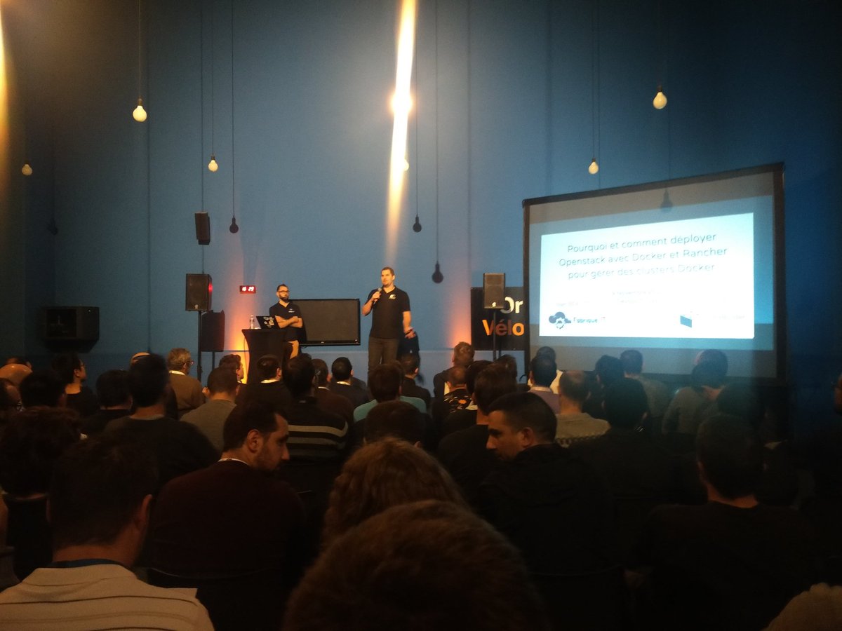 flohcim's tweet photo. "Pourquoi et comment déployer OpenStack avec Docker et Rancher pour gérer des clusters Docker?" par @infraBuilder et @KamaradeIvanov #devopsdday #marslibday https://t.co/vmUmv3OhGV