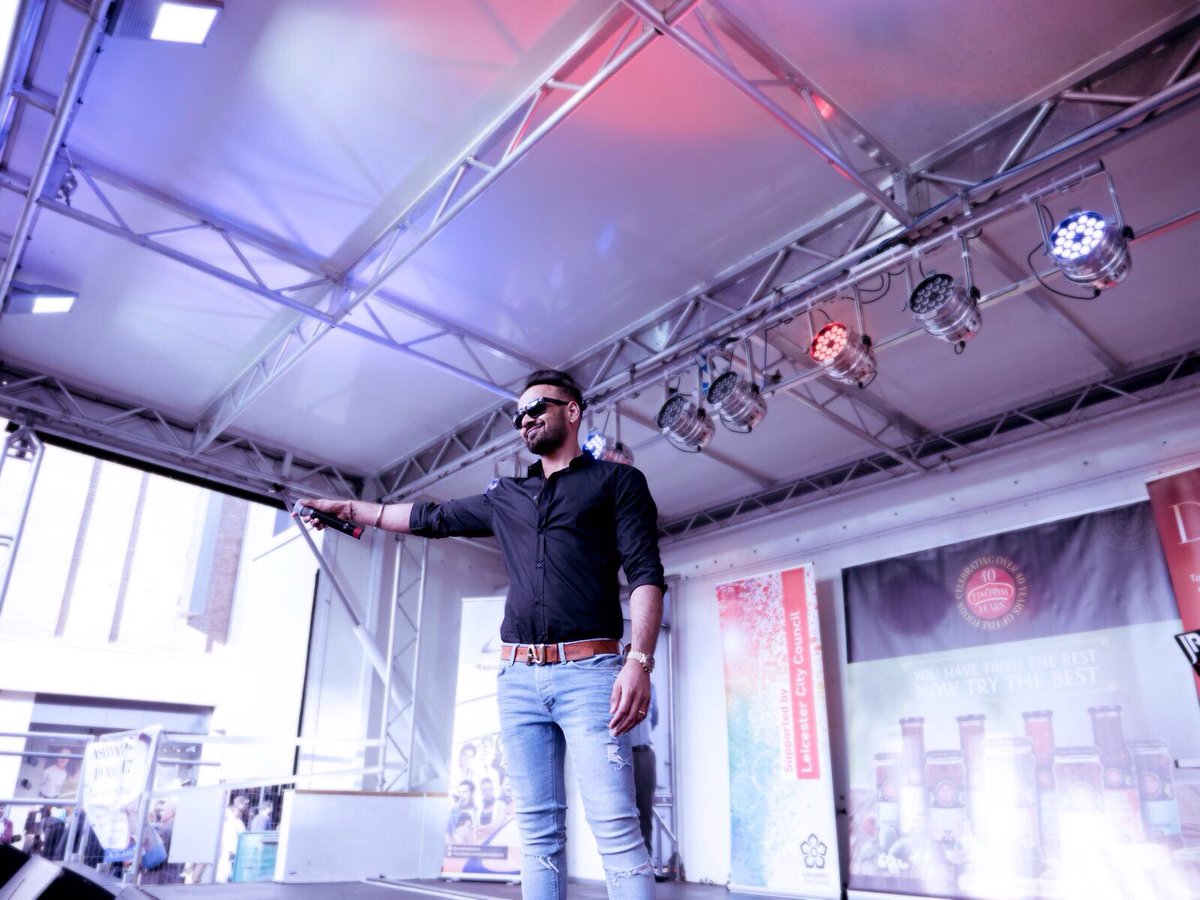 navsidhumusic's tweet photo. 🎤📢🌎 https://t.co/IjsaTb6dGV