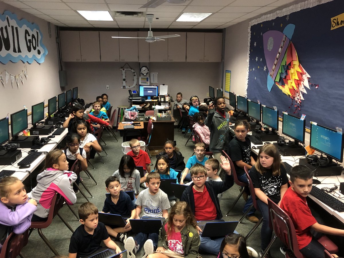 pwagnerlcisd's tweet photo. Double the fun! Taking on 2 classes as they learn about @Office365 & #galeresearch options available in @ClassLink @austinLCISD #teamlcisd https://t.co/rs3OsBbTlb