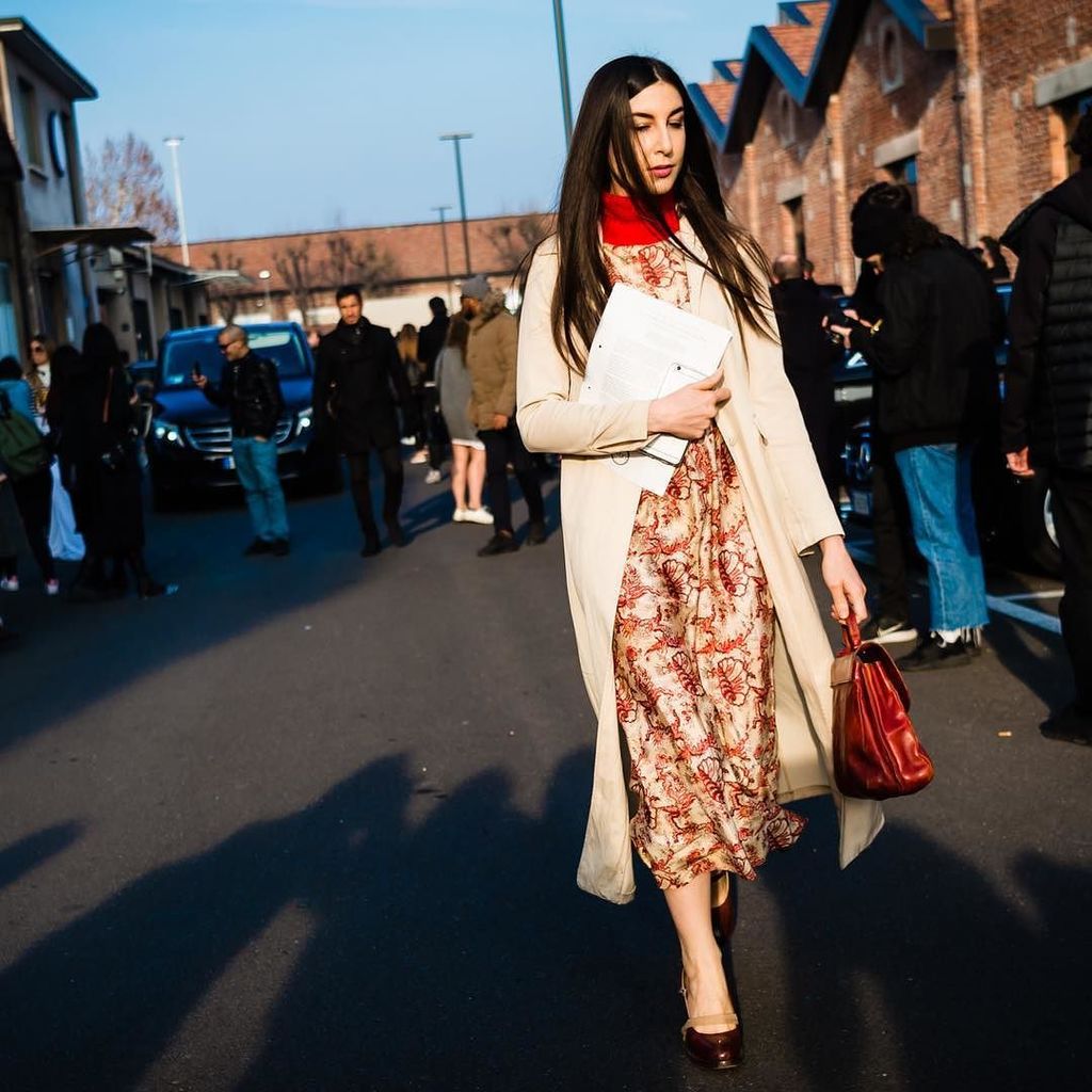 WalkingCanucks's tweet photo. Milan Fashion Week
.
📸: @walkingcanucks

#mfw #milanfashionweek #fashionweek #milan  #streetstyle #streetfashion #streetsnap #fashion #fall… https://t.co/x9xj6mr5Zp