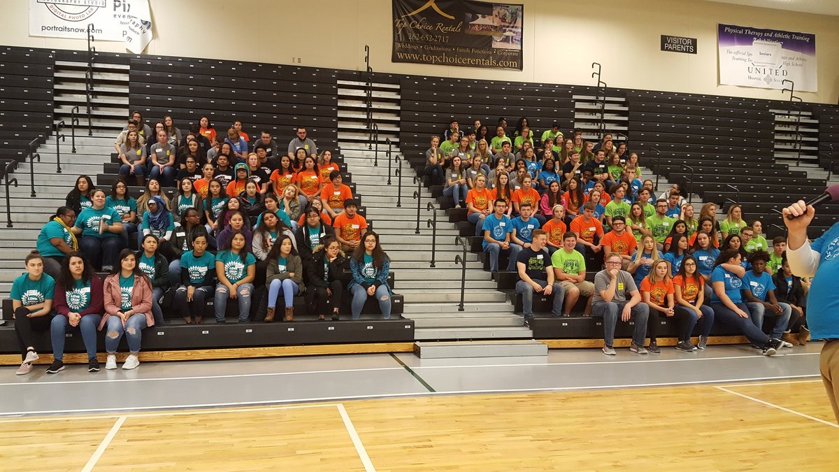 HembaKari's tweet photo. Today @ithawkpride hosted the Student Link Crew Conference! @kusd @BoomerangPrjct 
#sja #tremperpride #hawkup #mundypride #gnhs #hhshornets https://t.co/GaeGy9LNe0