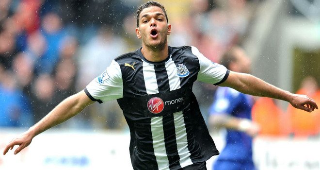 ToonBlades's tweet photo. Ben Arfa he is away from Rickets Now then cisse wants it played though and Ben Arfa Delays it...Ben arfa all the way ...WHAT A GOOOOOAL HATEM BEN ARFA A MAGNIFICENT GOAL .......LIONEL MESSI WOULD OF BEEN PROUD OF THAT ONE #Nufc https://t.co/dmLAvZfqJ5
