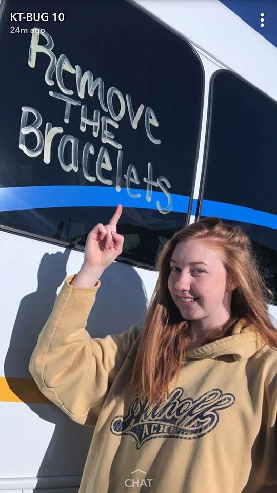 ACHS_womens_VB's tweet photo. And away we go! #StateBound #B2B @AlthoffCatholic @L_Comerford @KaiserKaiserll @erica_buckley @BurrisAddie @annika_beal @Sara_Dietrich11 https://t.co/aAWN0bMZPi