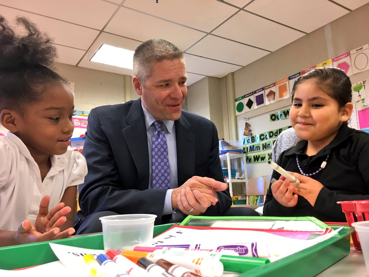 OKCPS's tweet photo. Thank you Senator @BrooksJimenez for visiting Miss Maguire's PreK class at @SoHillsCardinal and helping students with their arts &amp; crafts! 🙌🏽 #teacher4aday https://t.co/HyTh9SMH1r