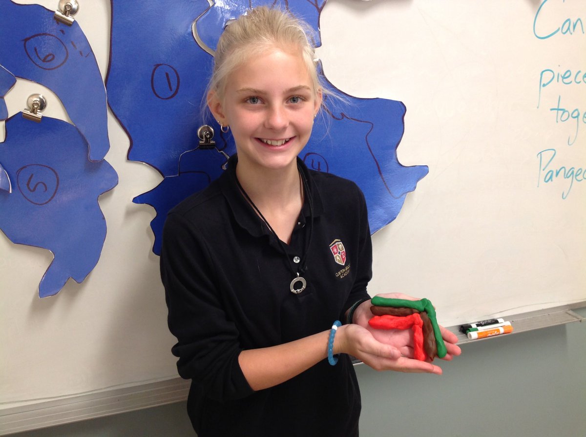 Mrs. Ehrenclou tweet media