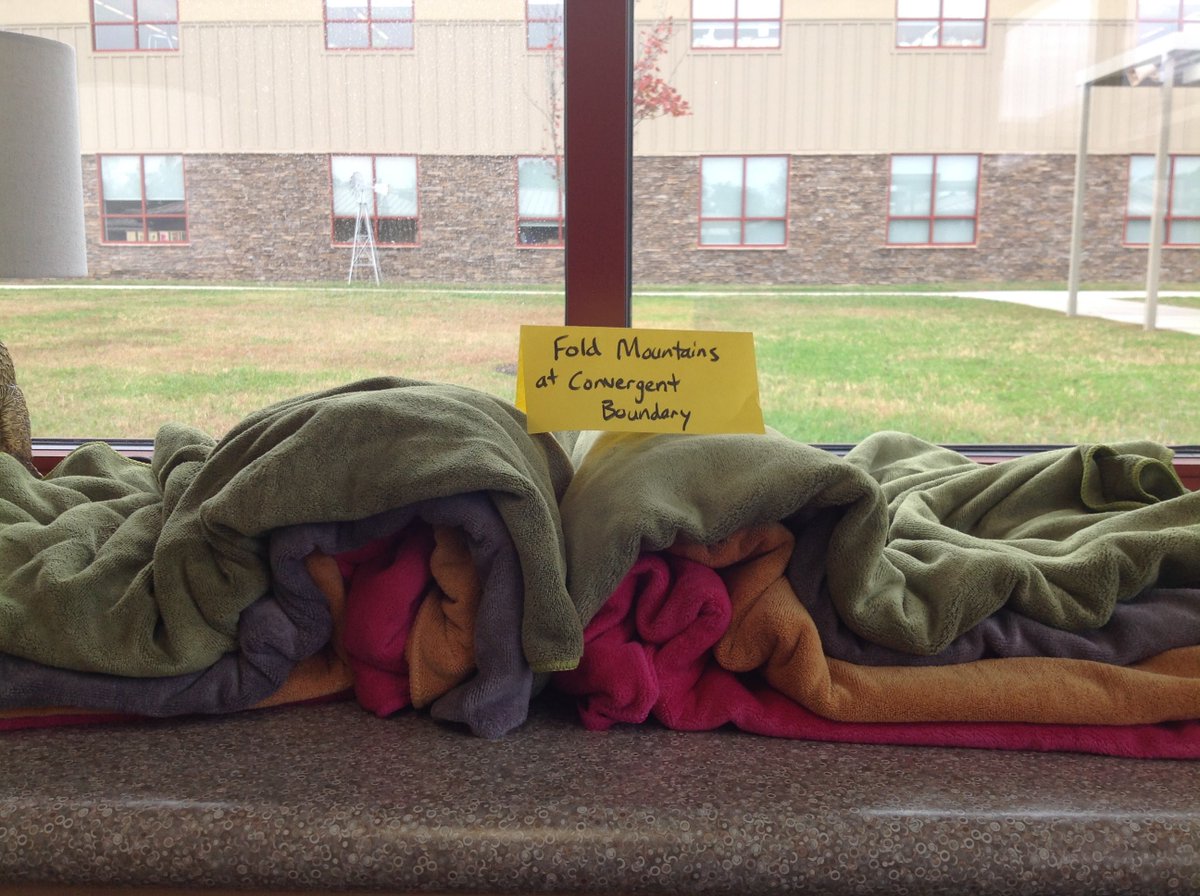 Mrs. Ehrenclou tweet media