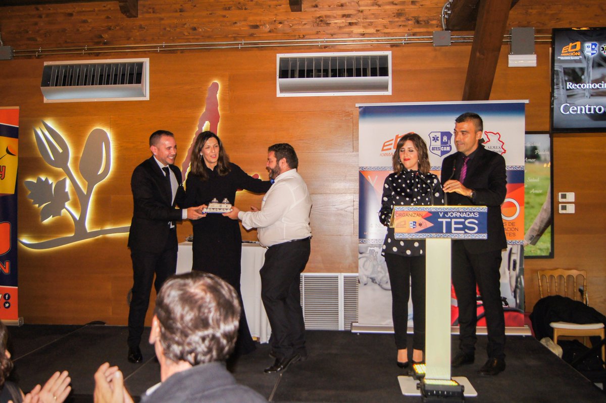boxIdeCom's tweet photo. Evento con @EboraFormacion @ATESCAMCLM y @SEMES en sus V Jornadas #TES. Ponencias, talleres, y una gran cena de gala ¡Gracias por confiar en nosotros! #gestióndeeventos #presentacióndeactos #presentadores #comunicacióndeempresa #comunicaciónempresarial #asesoríadecomunicación https://t.co/9yp0WCwBjd