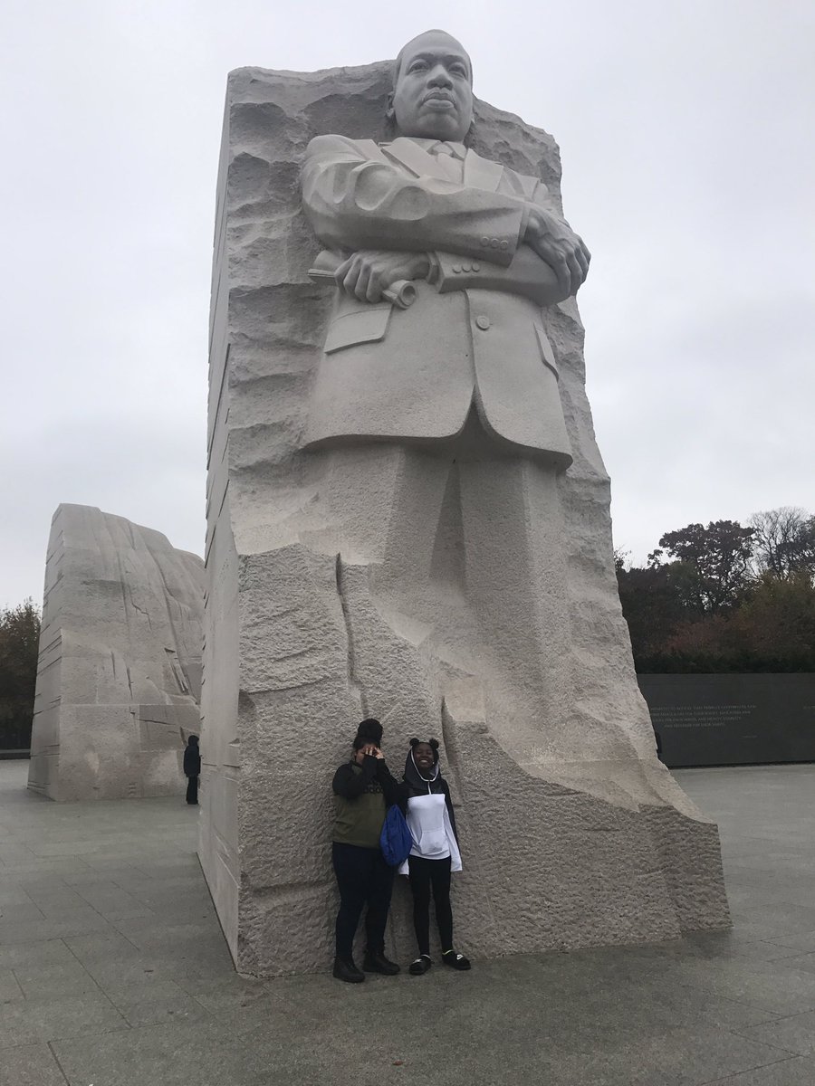 db_diva's tweet photo. It's a field trip! Braving the cold with Diva # 2 & class. These quotes are giving me life. #muchneeded #chaparone #kids #parenting #BlackLivesMatter #classtrip #lakeridgems https://t.co/JMlvHZsqzv