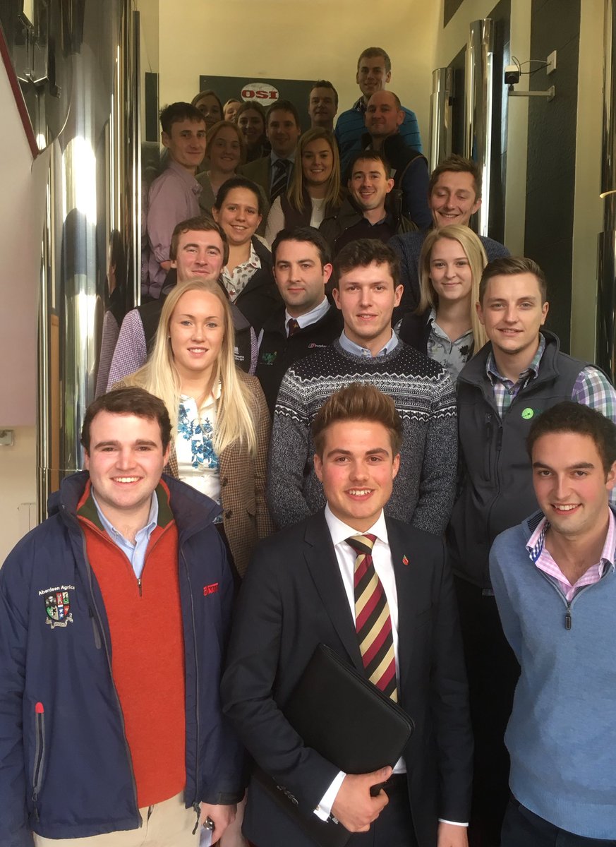 AgronomyAlice's tweet photo. Brilliant day getting to know fellow #OFC18 @oxfordfarming Scholars and seeing the OSI section of McDonalds #farmtofork #supplychain @McDonaldsUKNews https://t.co/jjajeYDAnx