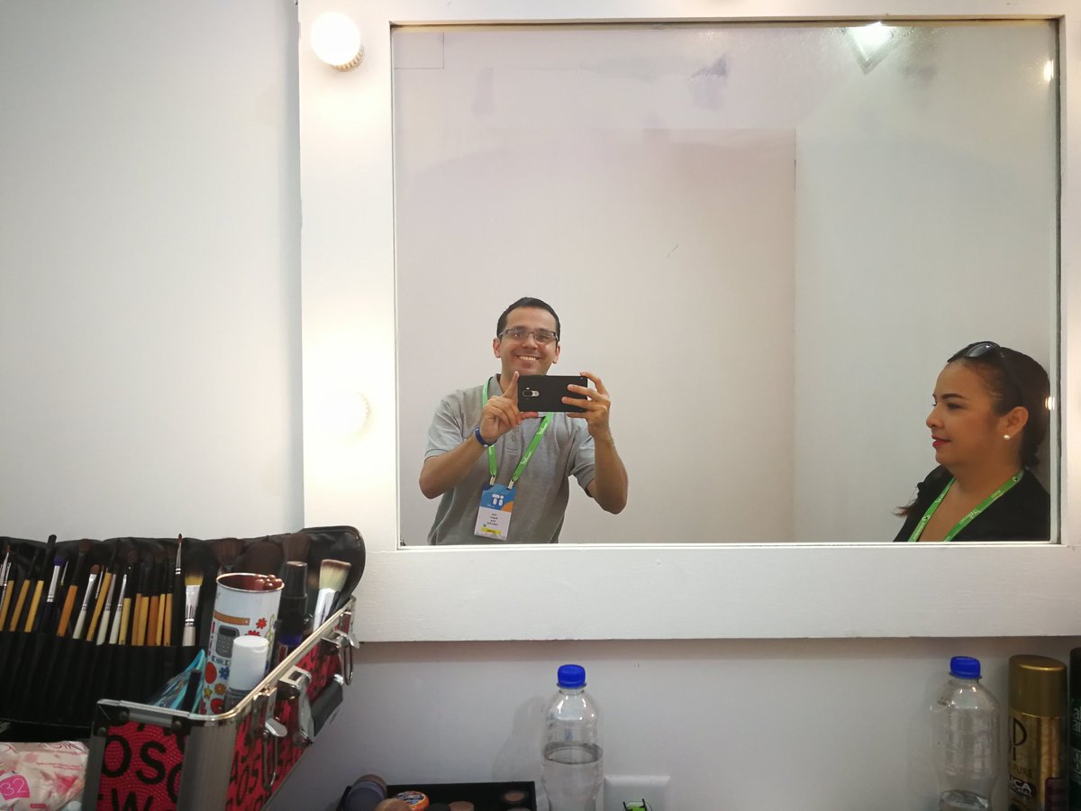 josebogarin's tweet photo. Getting ready to talk about #SmartCities at the #CiscoStudio #CiscoLiveLA #AltusCR https://t.co/Vf1Hh1RmT5
