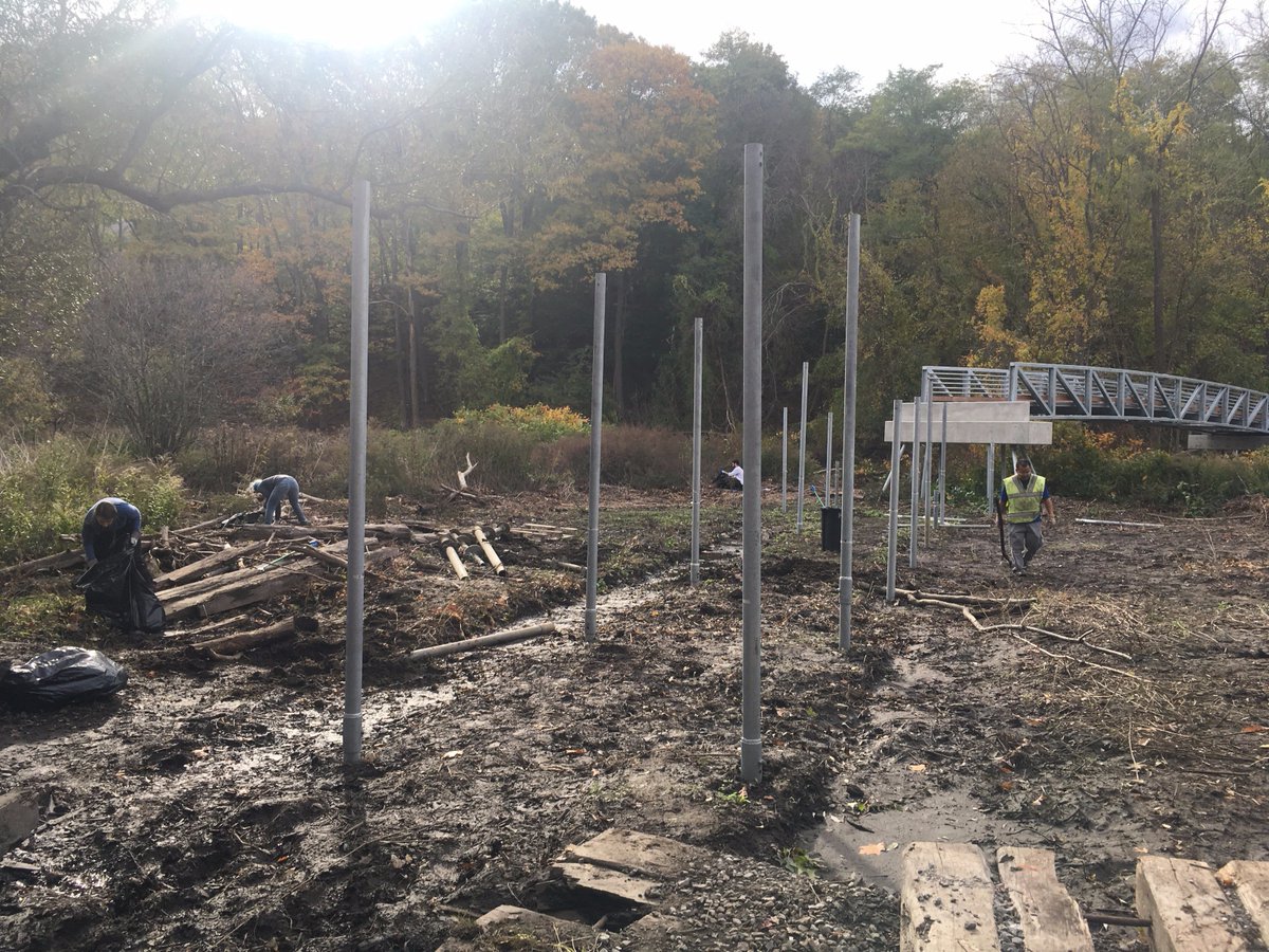 BSC_Group's tweet photo. 25 volunteers + 4 hours + 10-yd dumpsters = 1 clean Blackstone Gateway Park. Proud to support #Worcester in this important project. https://t.co/xxyiJ32VTJ
