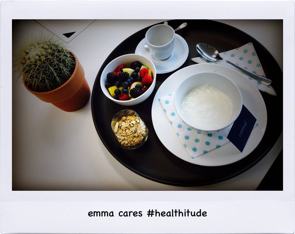 ConnectedLoop's tweet photo. #EMMA values every step of the journey. After a personal in-take, including the collection of a blood sample, a healthy breakfast is served 😀 #healthitude #breakfastthismorning https://t.co/rcWjPfoJsV