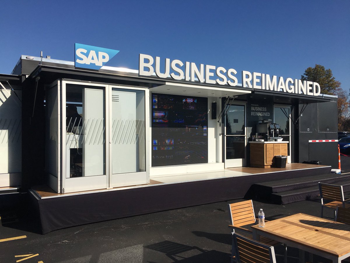 Cooperwalsh9's tweet photo. Excited to be out here in Columbus today on the BRT #SAPTour17 https://t.co/JU1CYkBsLR