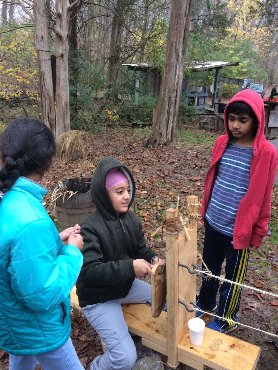 FESAshley's tweet photo. Rope making https://t.co/LGufuaKYEp