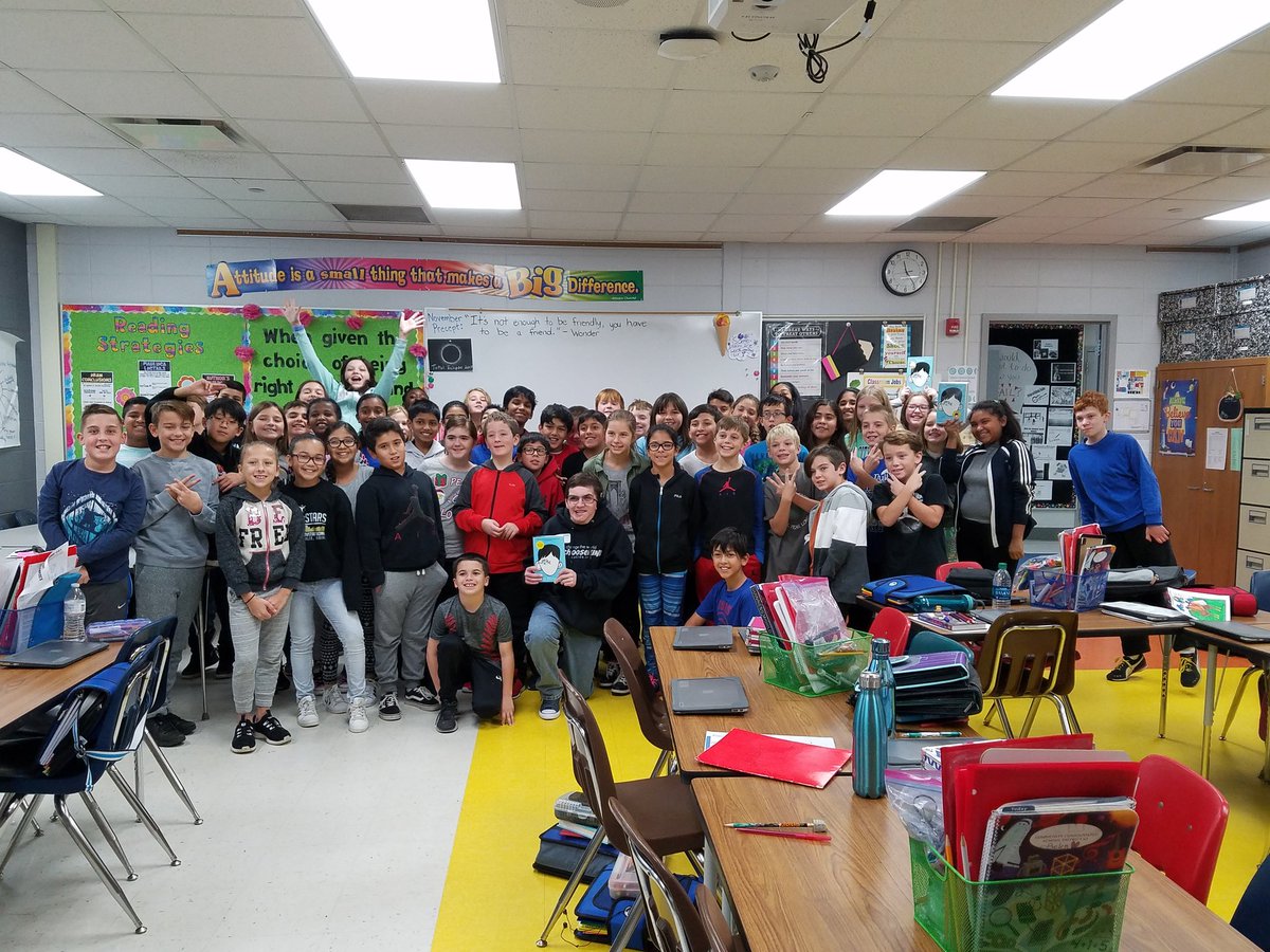 MsKellerhals's tweet photo. Thank you so much @ddankelson   and Peter for visiting ICS yesterday to talk to our students about what it means to Choose Kind. #Wonder #ChooseKind #PetesDiary #kindnessmatters #62ics @62schools @iroquois_school https://t.co/QIa5rhcx8G