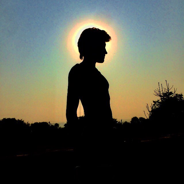 google0022's tweet photo. #Waiting_ for Morning.......    loving morning  #Exercise https://t.co/YRFgRsjgrk