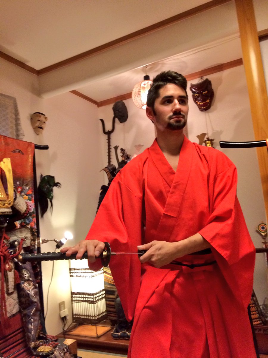 KoshiroMinamoto's tweet photo. 今日は、インディアナポリスからのライアンさんが来てくれました。
#インバウンド #Inbound #武楽 #武楽座 #bugaku #bugakuza #訪日外国人 #文化交流 #刀 #甲冑 #Japan #samurai https://t.co/vIO40w7il2
