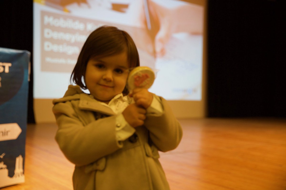 devfestizmir's tweet photo. #tbt #devfest16 minik misafirimiz 😊 #devfest17 için kayıt olmayı unutmayın ! #gdgizmir https://t.co/LCszkX89DJ