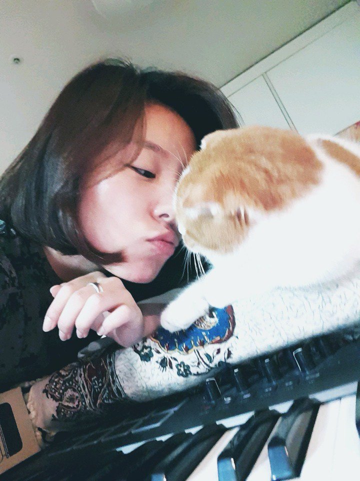 wheearchive's tweet photo. 171109 × fancafe memo https://t.co/gYj4TyuzfJ