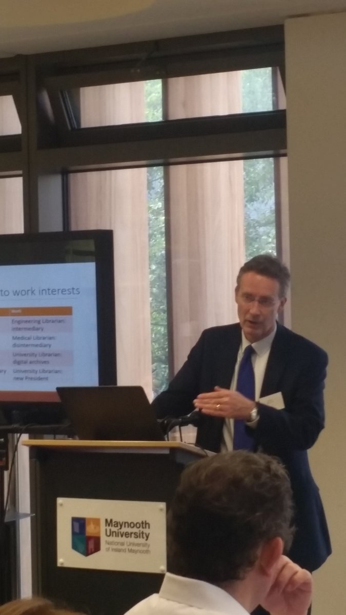 librarydaydream's tweet photo. Helpful tips on how to write an academic article from John Cox. #munral2017 @library_MU @johncoxnuig https://t.co/SRZChlFaoU