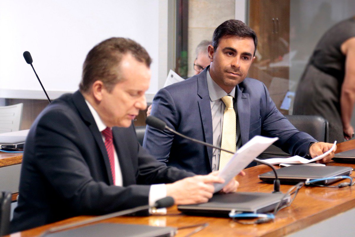 pros_rj's tweet photo. Aprovado relatório de Felipe Bornier que propõe base de dados no Mercosul para proteção da criança e do adolescente. 
Leia: https://t.co/WXxa208rwT
#JuntosSomosMaisFortes #Pros #Pros90 #ProsRJ https://t.co/h6HnAondel