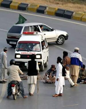 khalidbinmajeed's tweet photo. Denying access to ambulance 
Denying someone's access to life
#PehlayZindagi #RastaDein https://t.co/xa1azikObf