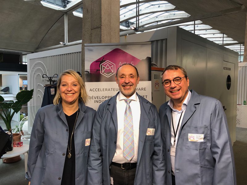 AM_Acceleration's tweet photo. Un beau partenariat mis en place entre @AM_Acceleration et @Caisse_Epargne @FNCE ! #hardware #amacceleration #startup #STATIONF https://t.co/HO8Wzx8pZh