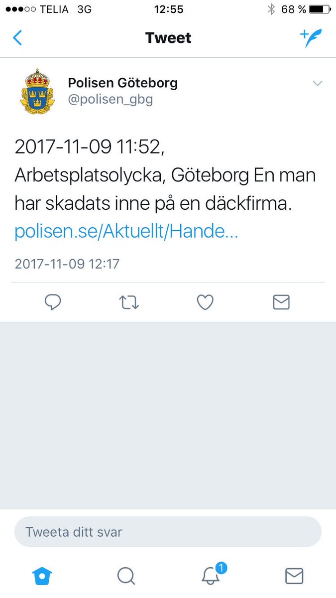 timdberg's tweet photo. När man är missnöjd med sina traktordäck och måste reparera situationen.. ping @emiluu8 https://t.co/9rp3qpk365