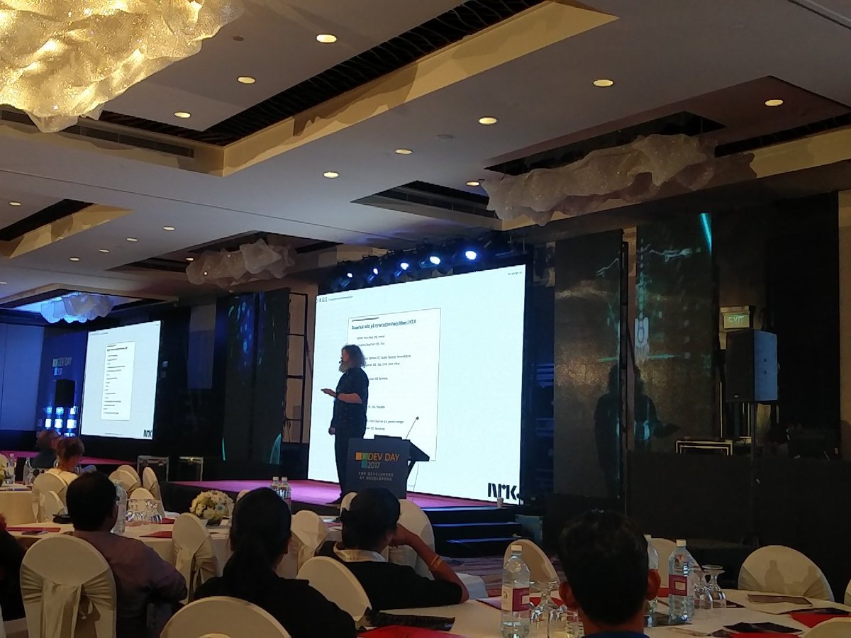 devdaysl's tweet photo. The final keynote delivered by @tawaterhouse #DevDaySL 2017 https://t.co/VP3yojEmDB