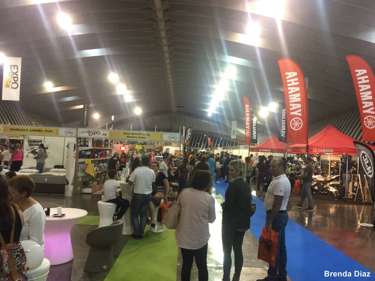 Ayer se inició el Exposaldo 2017 en Santa Cruz de Tenerife. En esta feria se podrá encontrar: textil, complementos, calzado, electrodomésticos, muebles, decoración, juguetes, vehículos... entre otros. Se puede visitar de 11:00h a 21h. hasta el 12 de Noviembre. #mojoULL