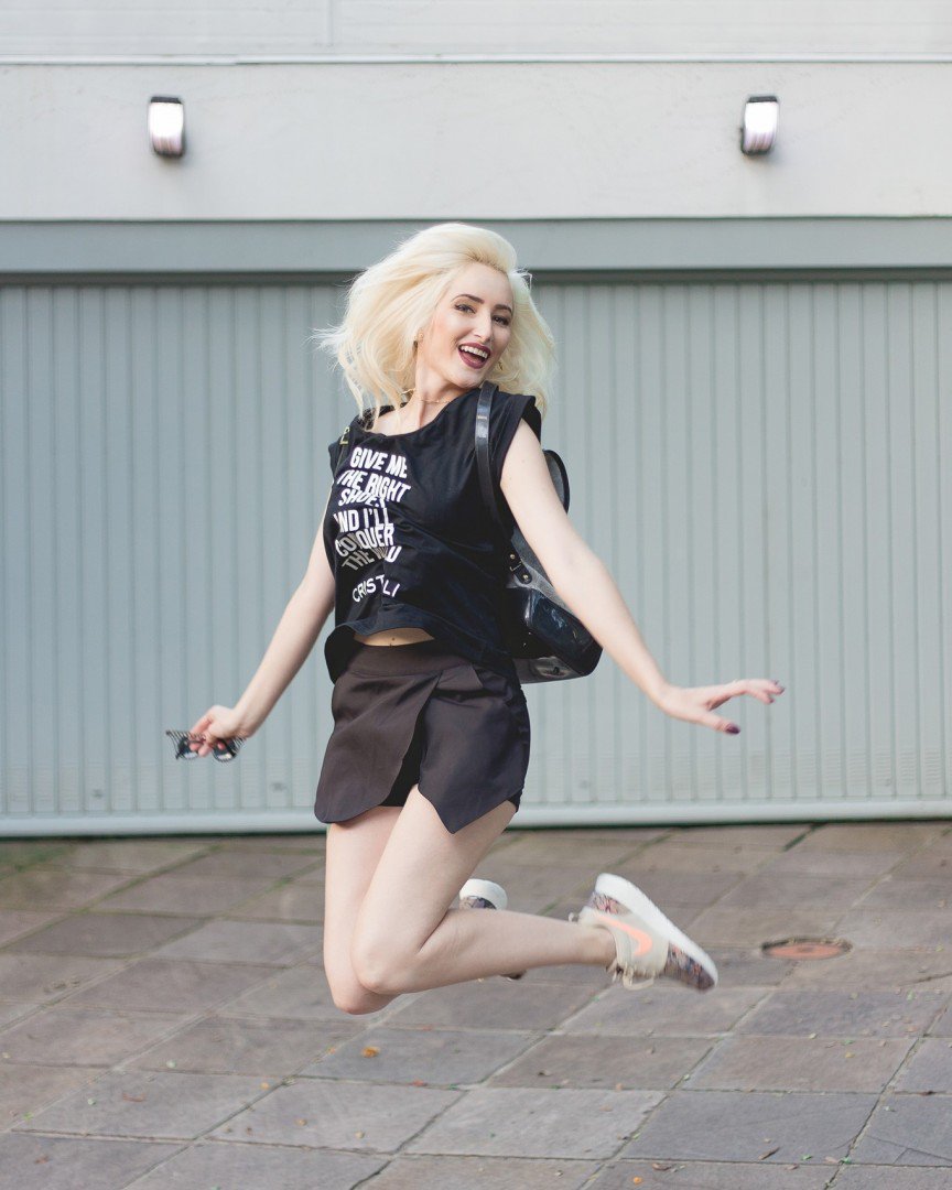 workingmachine_'s tweet image. 🤸‍♀️🙋🙅‍♀️💁🙆‍♀️💕      O bom dia de hoje é com... instagram.com/p/BbRhjxtBmhE