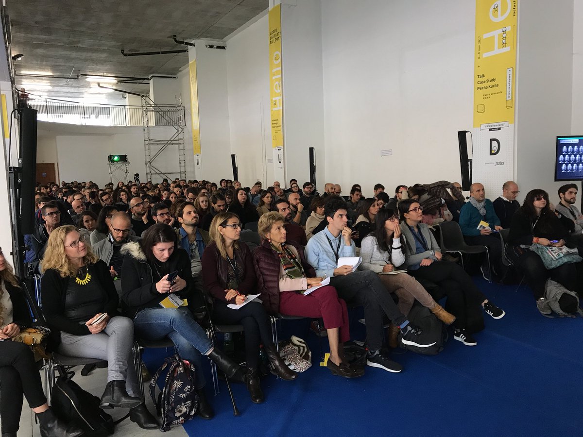 carl0s_'s tweet photo. #WUDRome2017 #solopostiinpiedi #300 #notsparta https://t.co/zAnBDuvlcJ