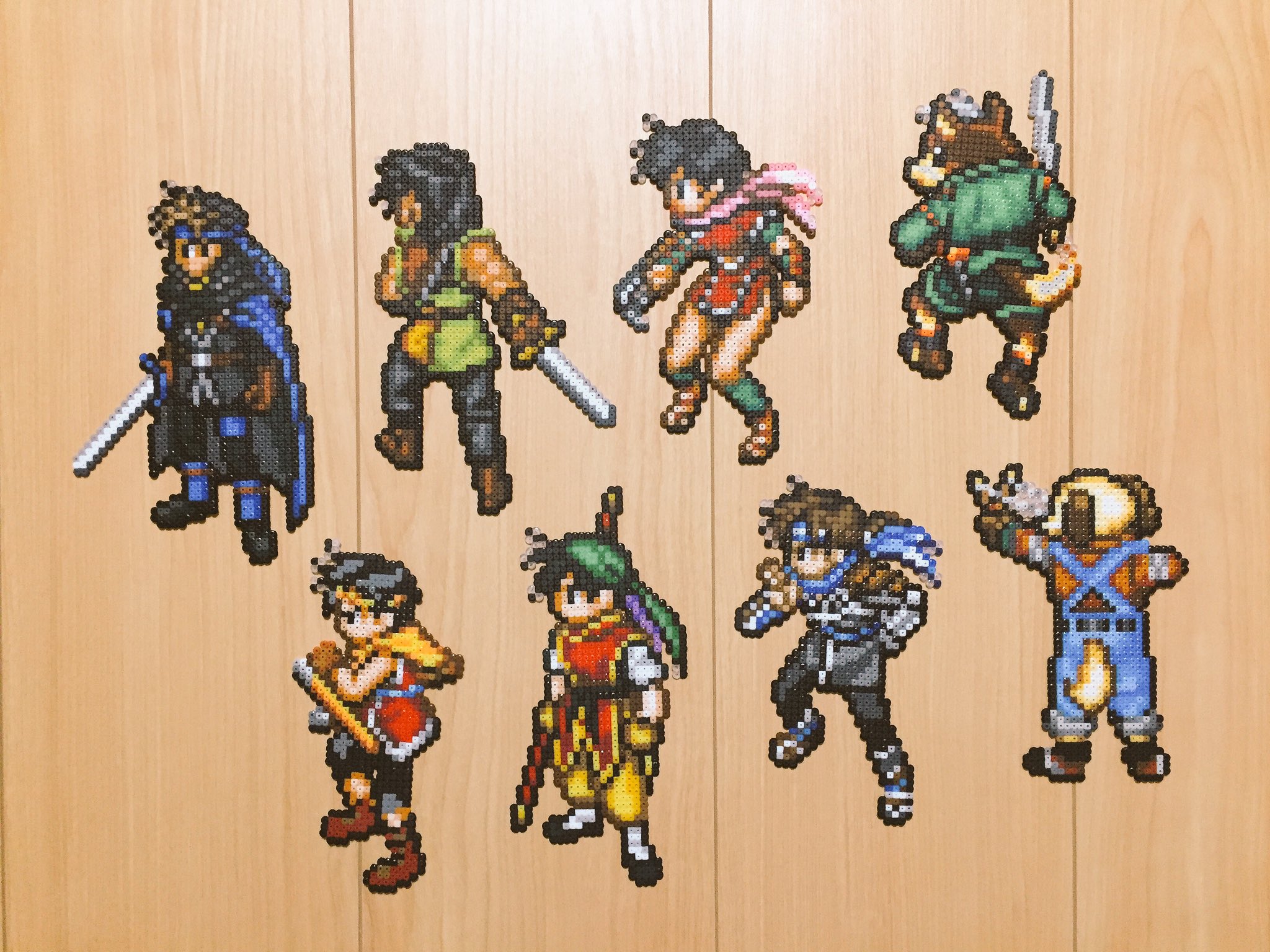 モコイ 幻想水滸伝2からビクトールとフリック この2人が幻水1 2を支えたと思ってます 3にも出て欲しかったなあ アイロンビーズ