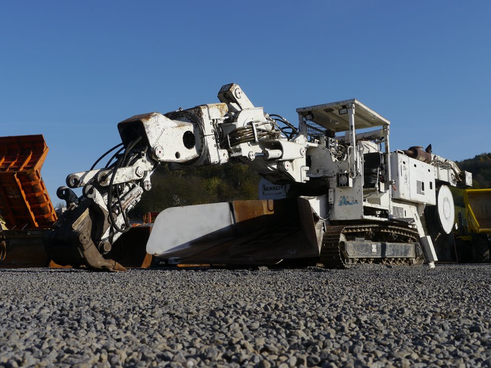itogermany's tweet photo. Gebrauchte #Bergbaumaschinen #Tunnellader #gebraucht kaufen #schaeff #itc112 #escavatora #galleria ITC120 #images #machineoftheday https://t.co/tmmvbtUg3K