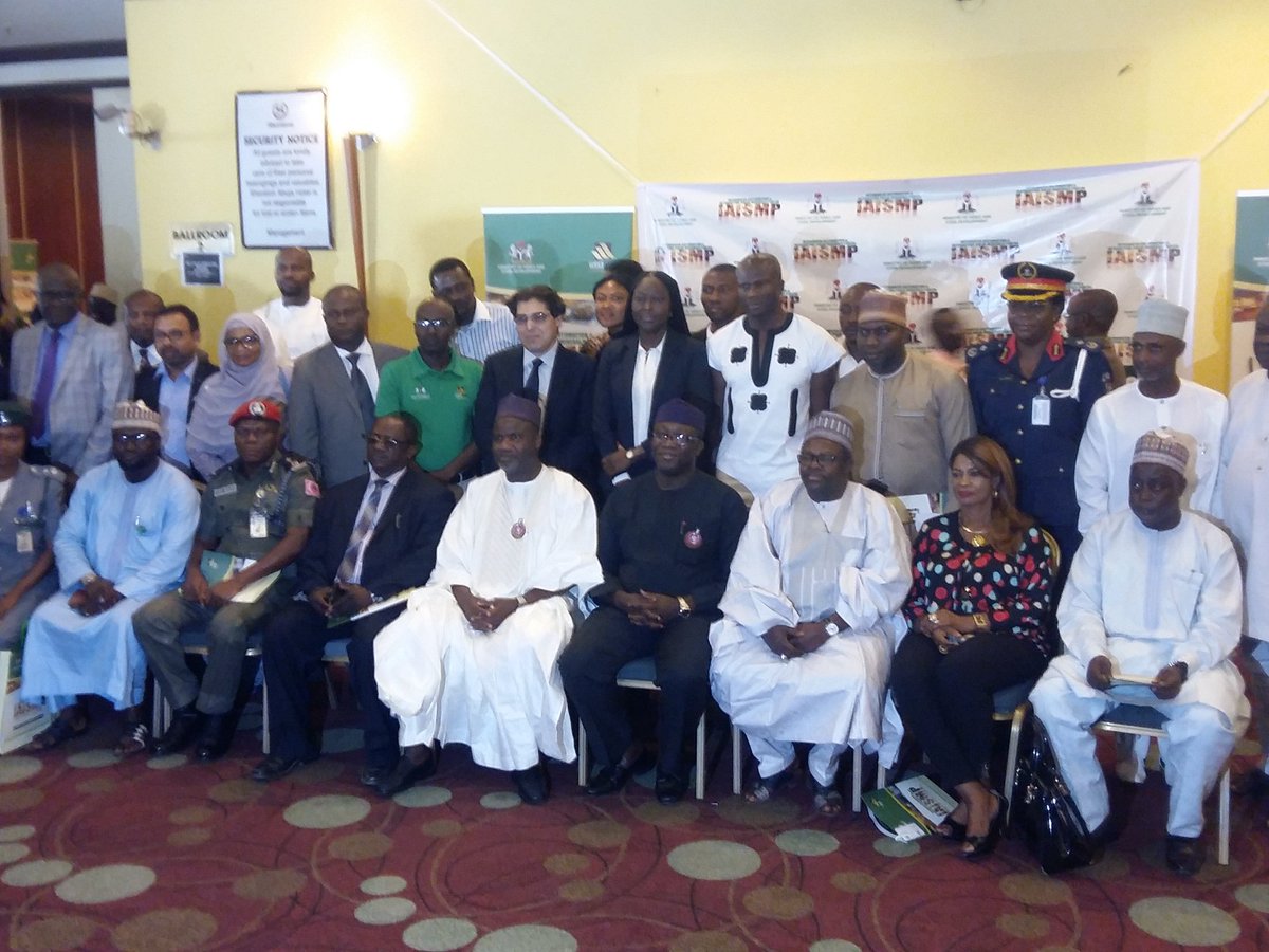 nigeriaeiti's tweet image. Innovation in the Extractive Industries: @Waziriadio, @kfayemi and other vital members of the extractive sector excited over the official unveiling of portal.minesandsteel.gov.ng, a one-stop portal for the Nigeria mining sector launched by @fmmsdngr.