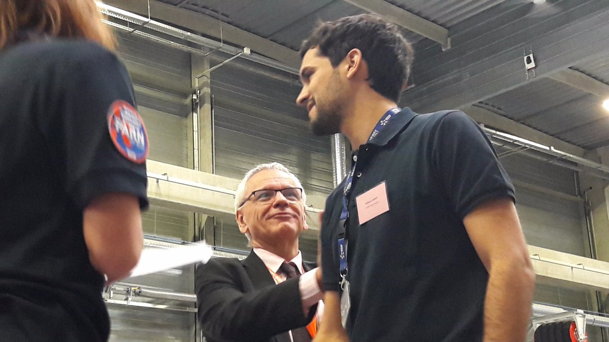 D_Miniere's tweet photo. Honoré d'être le parrain de la Force d'Action Rapide Nucléaire #FARN et fier de rencontrer ses équipes à l'occasion de la cérémonie de parrainage à @EDFBugey. La mission de la FARN est essentielle : elle réaffirme notre responsabilité d'exploitant en matière de #sûreté #nucléaire https://t.co/mi3g0gcnyG