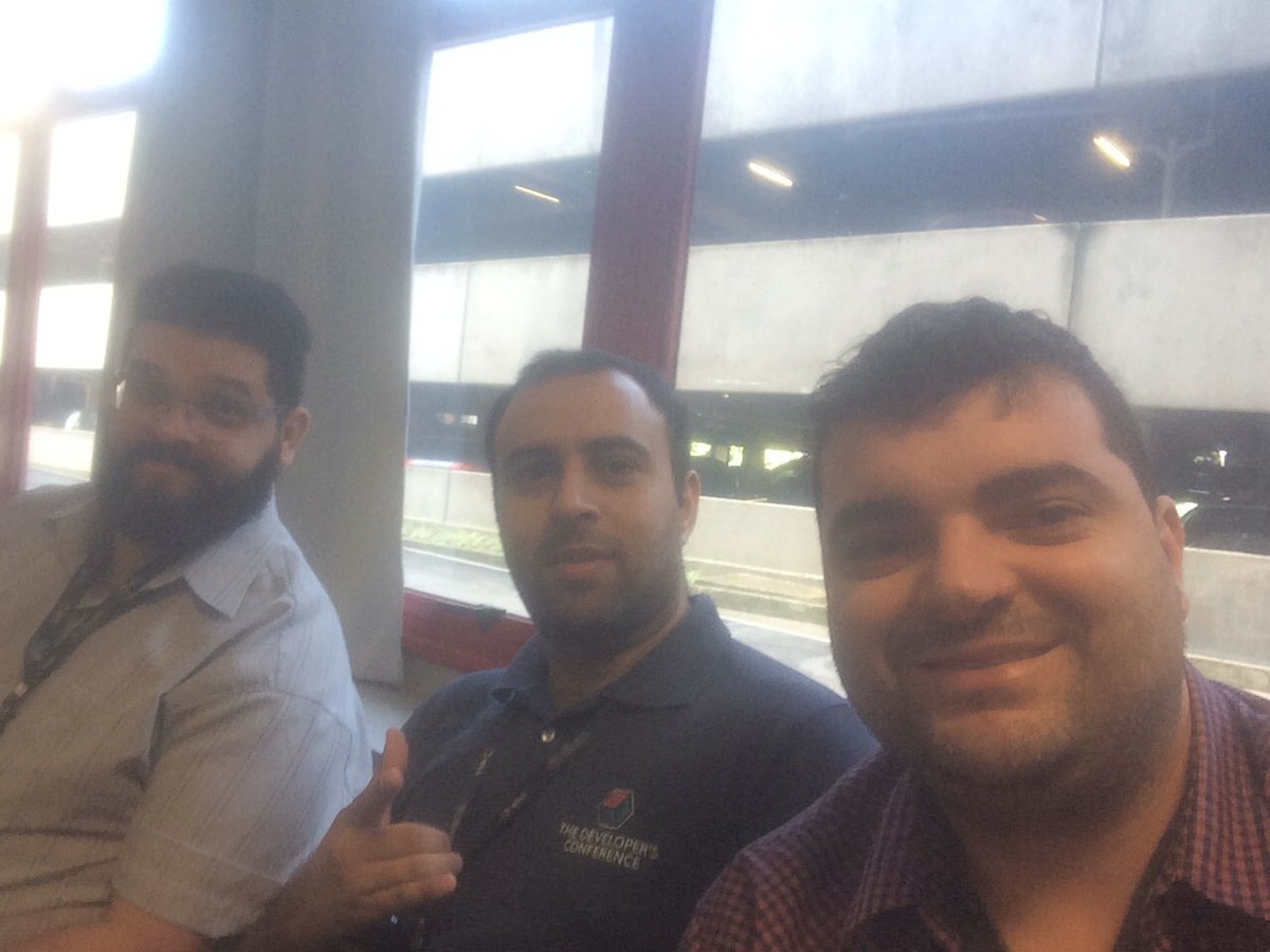 diracijunior's tweet photo. Daqui a pouco tem #EntregaContinua no #TheDevConf com os parceiros @benhurott @ernestosbarbosa #CWInoTDC #TrilhaTestes https://t.co/A8mto9rPxB