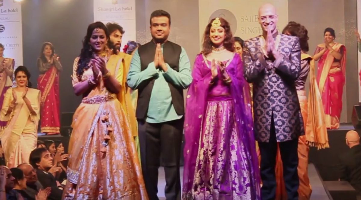 NevantaMedia's tweet photo. Fashion consultant and choreographer @Iamneerajgaba and @pranitasubhash walked for @s_singhanias​' charity show, 'Teach for Change' in Bengaluru - https://t.co/L2dlxOxRqe https://t.co/Ph0oTzbSsl