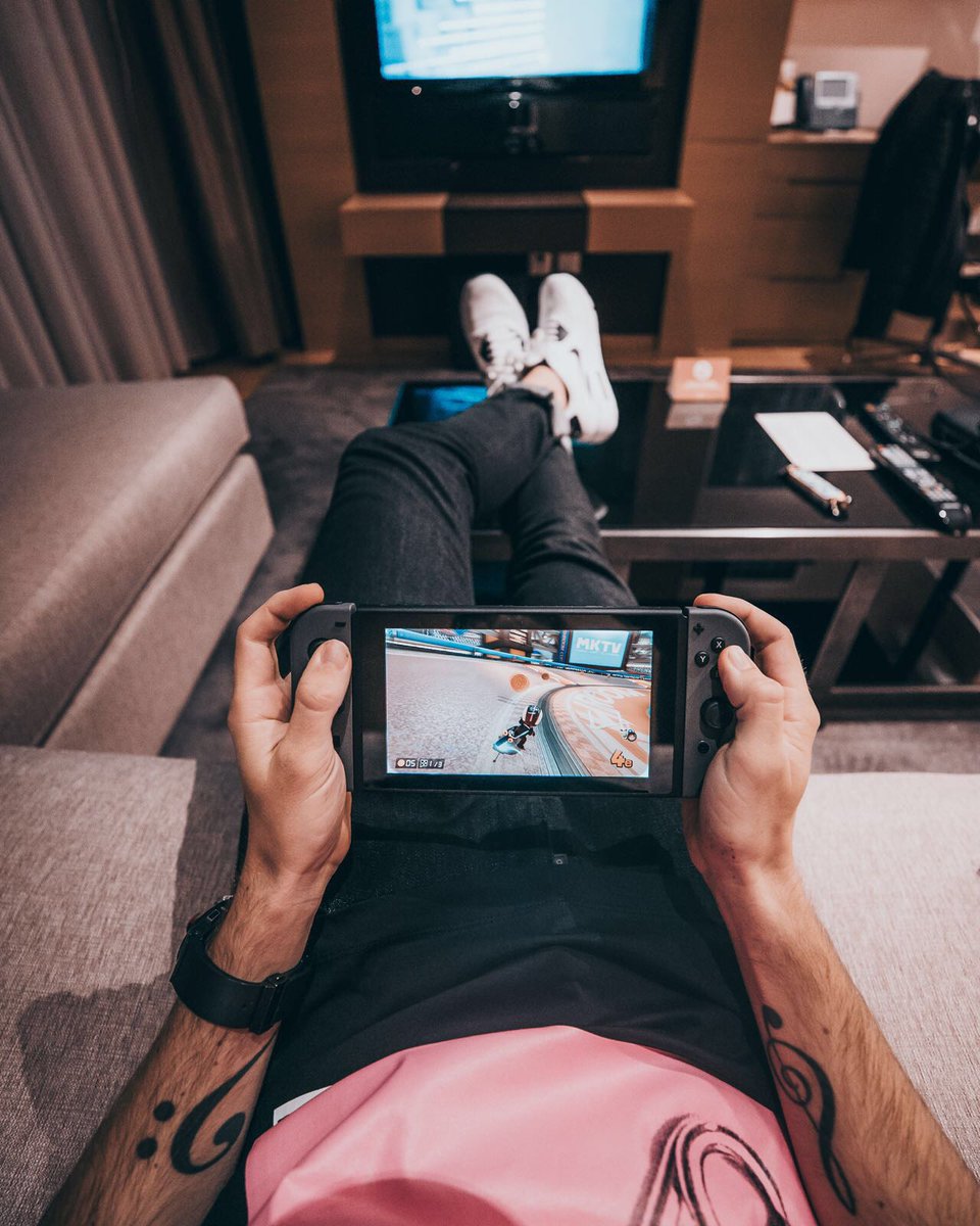 nickyromero's tweet photo. World off, Switch on https://t.co/UMDxuhLPJg