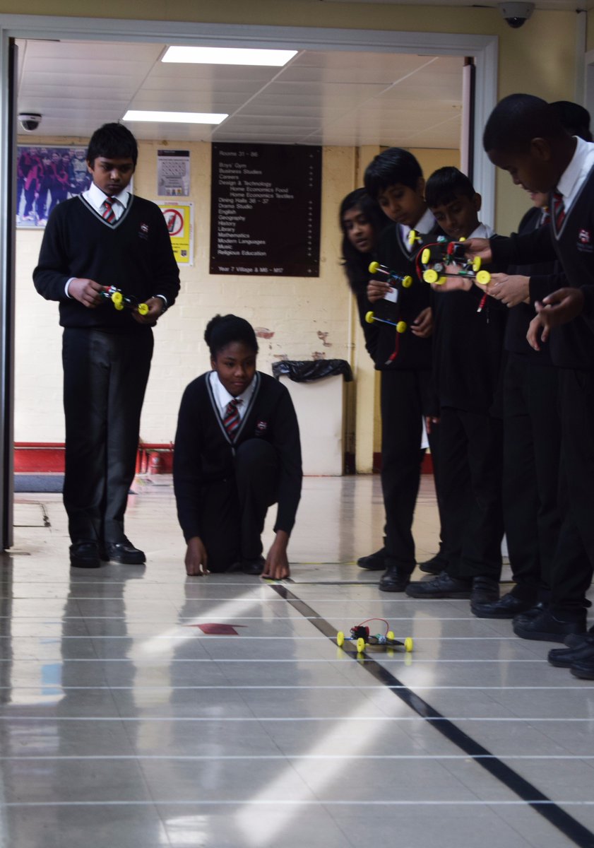 HatchEndHigh's tweet photo. Fantastic energy-run car races took place at the end of the #EnergyQuest workshop today. Well done to the Year 8 students who took part and thank you to @bydesigngroup and @Tomorrows_Eng for enlightening them. #TEWeek17 #HEHSScience https://t.co/cDuFc4v7xs