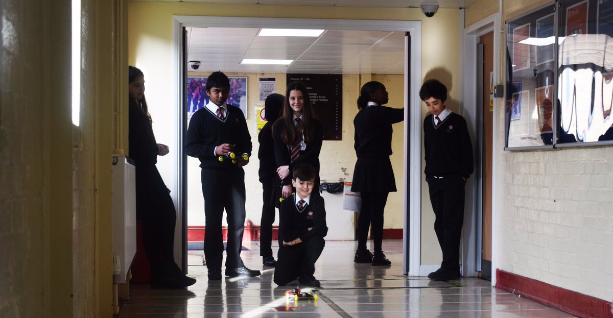 HatchEndHigh's tweet photo. Fantastic energy-run car races took place at the end of the #EnergyQuest workshop today. Well done to the Year 8 students who took part and thank you to @bydesigngroup and @Tomorrows_Eng for enlightening them. #TEWeek17 #HEHSScience https://t.co/cDuFc4v7xs