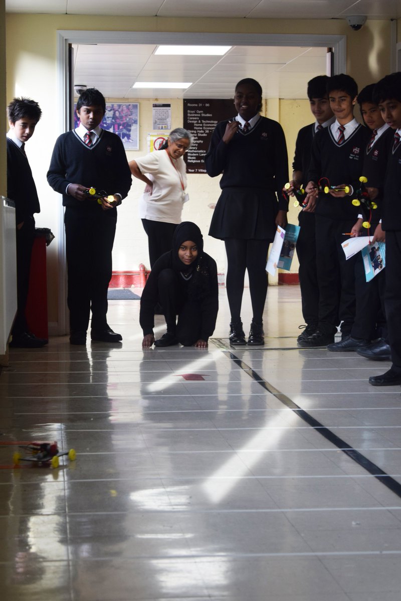 HatchEndHigh's tweet photo. Fantastic energy-run car races took place at the end of the #EnergyQuest workshop today. Well done to the Year 8 students who took part and thank you to @bydesigngroup and @Tomorrows_Eng for enlightening them. #TEWeek17 #HEHSScience https://t.co/cDuFc4v7xs