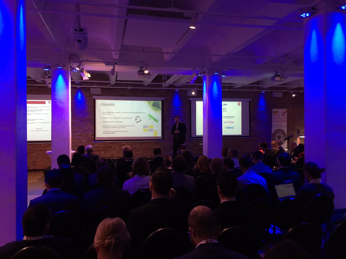 sn0o0ze's tweet photo. Wie man eine Burger-Kette effizient mit @Qlik_DACH analysiert, grandioser Vortrag von #HansImGlueck auf dem #dataleaderday in Berlin. https://t.co/wRQfknF4FS
