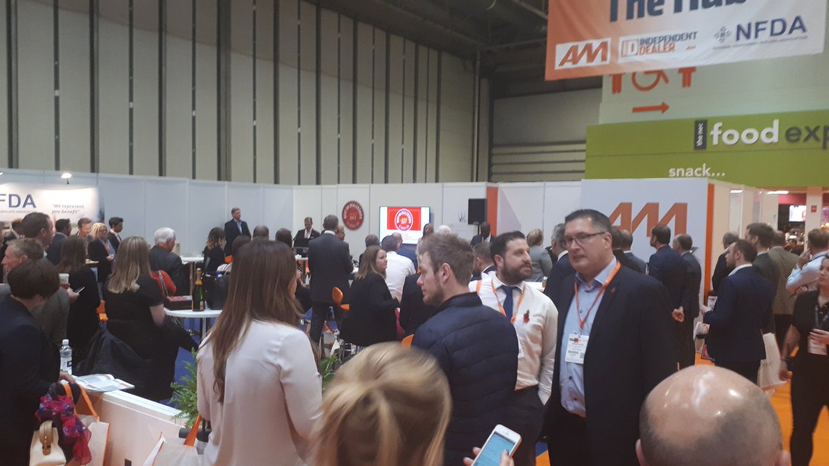 AMchatter's tweet photo. Congratulations to all the winners at AM's best UK dealerships to work for 2017 #AML2017 https://t.co/dOffgrgV3d