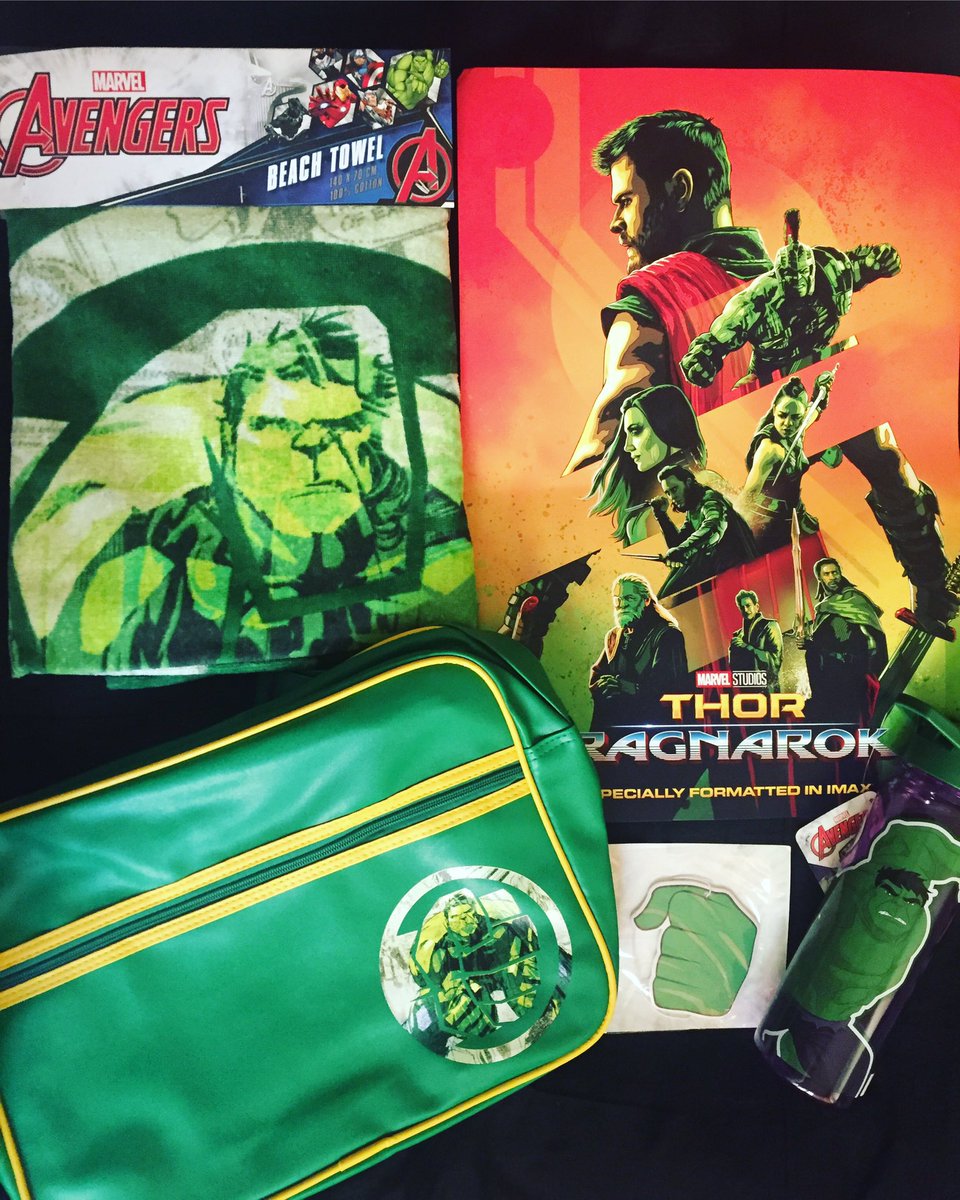 Chryziie's tweet photo. Thank you @ZOOMCStore For These Amazing Hulk Goodies 💚 #ZOOMCStore #ZOOMAvengers #ZOOMUAE #Avengers https://t.co/5Ug9YQV4cR