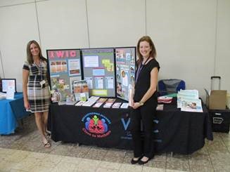 FLHealthLake's tweet photo. Staff took part of the Lake County 2017 World’s Greatest Baby Shower. An educational event for expectant mothers and new parents @ #ViaPortMall over 200 attended our booths. https://t.co/n2yEED8FjW