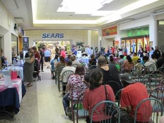 FLHealthLake's tweet photo. Staff took part of the Lake County 2017 World’s Greatest Baby Shower. An educational event for expectant mothers and new parents @ #ViaPortMall over 200 attended our booths. https://t.co/n2yEED8FjW