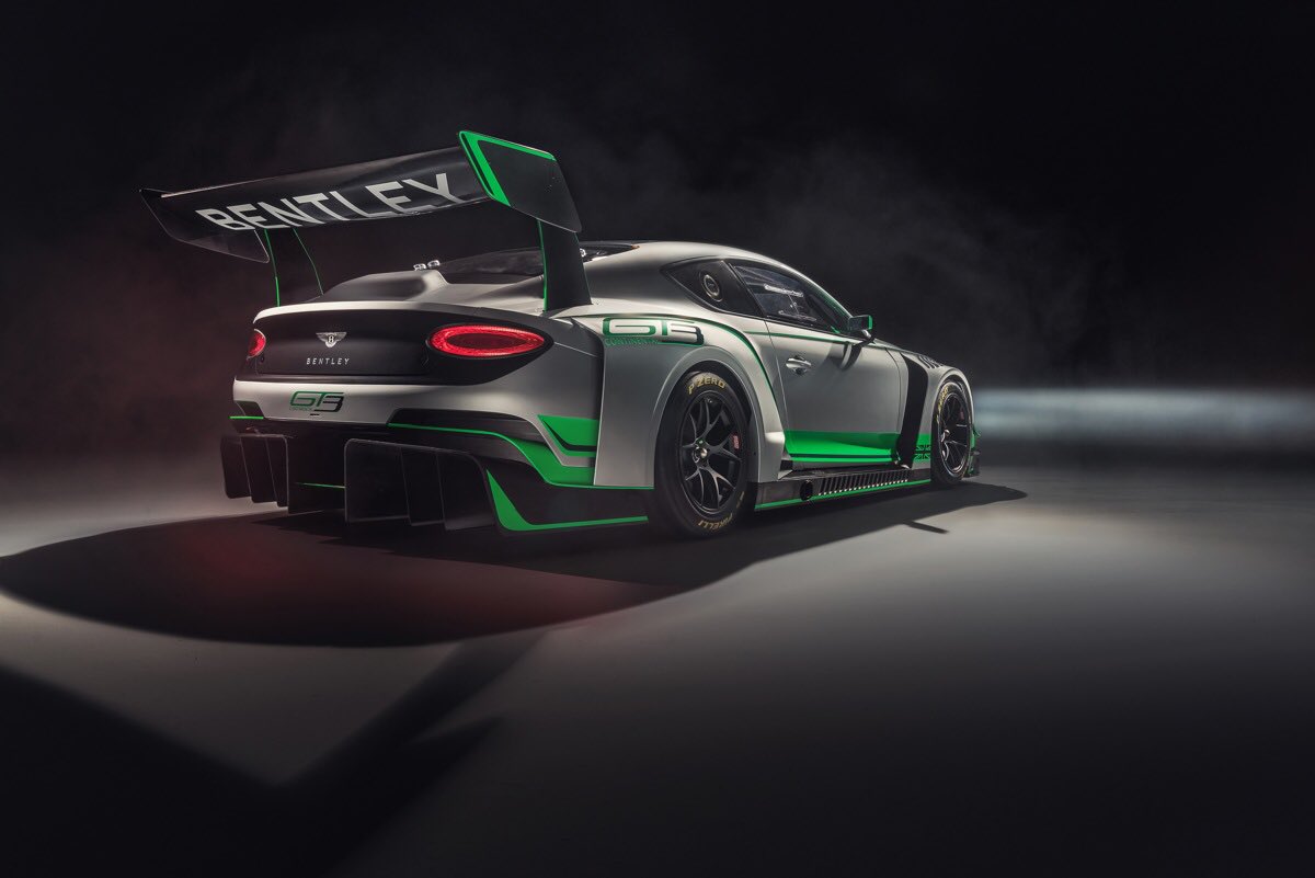 ASoucek's tweet photo. Toma ya 💥 Por fin está aquí! Qué os parece el nuevo Bentley Continental GT3? Para mi es el GT más bonito que he visto nunca. Enhorabuena a Bentley por hacer esta pieza de arte. Además, lo pruebo la semana que viene así que estoy ansioso por ver cómo va. 😍 https://t.co/cTB0sG8tSP