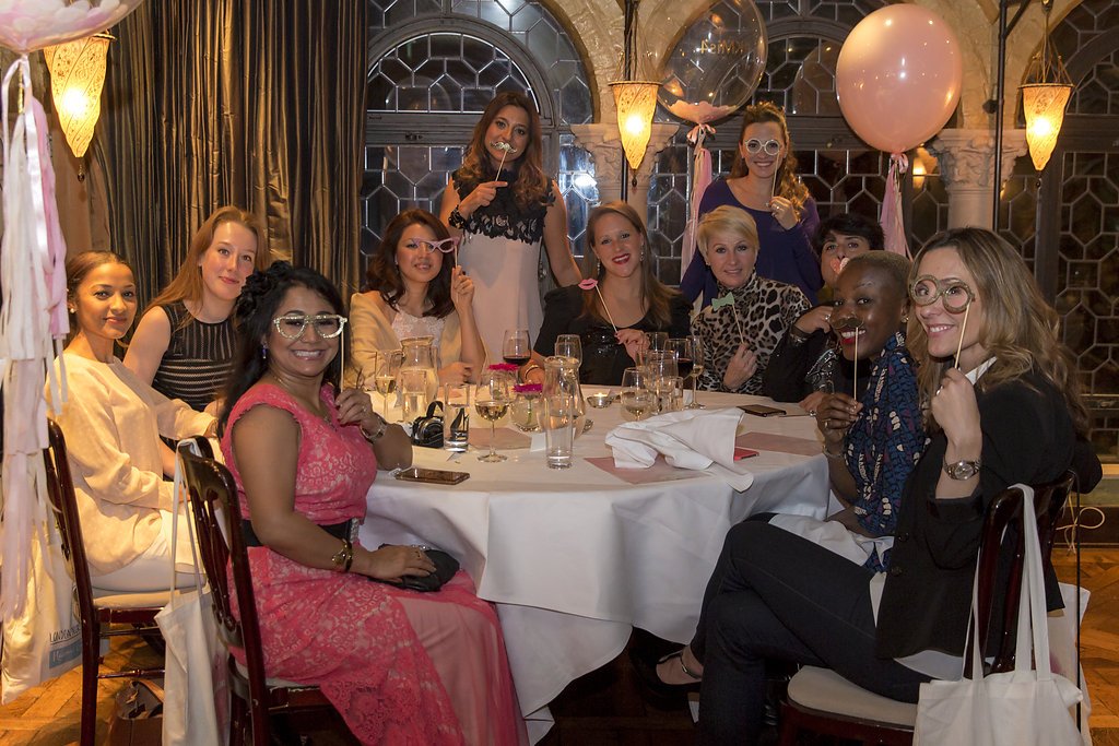 kensingtonmums's tweet photo. Meet and mingle with other like minded Mums as Kensington Mums celebrates its 6th birthday https://t.co/hNIFARBuao #kmis6 #celebration #mumsmeetup pic @NaomiGabPhoto https://t.co/0PXPQFwVtW